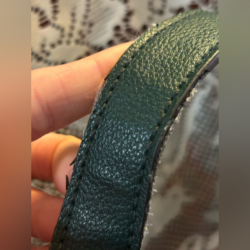 🌲GUESS Authentic Guess 'Cami' Crossbody Bucket Bag 👜 preloved💚 - Picture 12 of 15